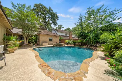 5702 Boyce Springs Drive, Houston, TX 77066 - Photo 37