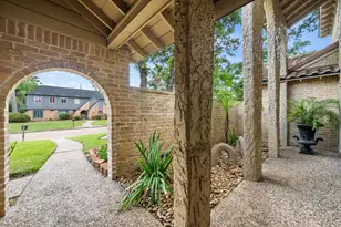 5702 Boyce Springs Dr, Houston, TX 77066 - Photo 3