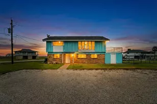 1503 Blue Water Dr, Freeport, TX 77541 - Photo 1