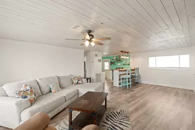 1503 Blue Water Drive, Freeport, TX 77541 - Photo 19