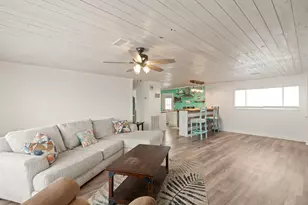 1503 Blue Water Dr, Freeport, TX 77541 - Photo 9