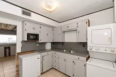 1503 Blue Water Drive, Freeport, TX 77541 - Photo 11