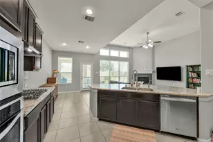 1906 Dry Willow Ln, Pearland, TX 77089 - Photo 7