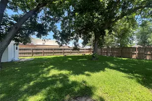 1704 Richardson Ln, Baytown, TX 77520 - Photo 25