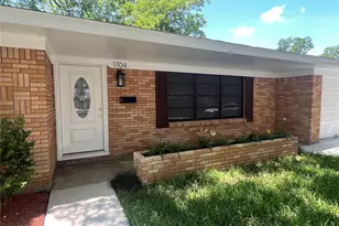 1704 Richardson Ln, Baytown, TX 77520 - Photo 5