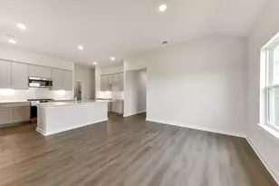 66 Leon Wy, Dayton, TX 77535 - Photo 9