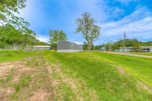 275 Adams Arcade, Livingston, TX 77351 - Photo 17