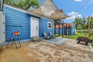 305 S 15th St, West Columbia, TX 77486 - Photo 23