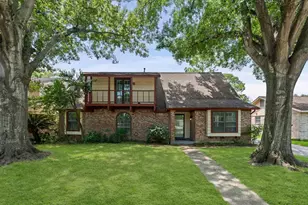 11914 Meadowtrail Ln, Meadows Place, TX 77477 - Photo 1