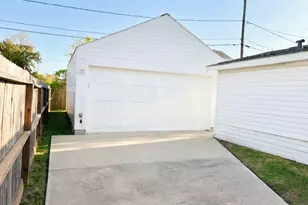 221 Hyta St, Houston, TX 77018 - Photo 3