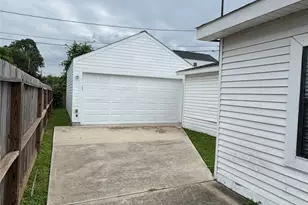 221 Hyta St, Houston, TX 77018 - Photo 31