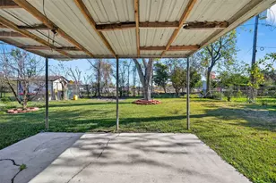 15242 Dogwood Tree St, Houston, TX 77060 - Photo 27