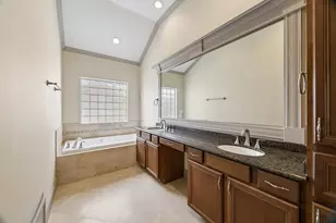6304 Prague St, Houston, TX 77007 - Photo 19