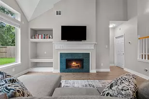 2111 Village Dale Ave, Houston, TX 77059 - Photo 13