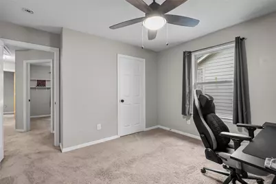2111 Village Dale Avenue, Houston, TX 77059 - Photo 33