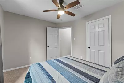 2111 Village Dale Avenue, Houston, TX 77059 - Photo 35