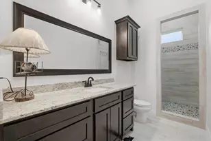 409 Little Spg Ct, Anahuac, TX 77514 - Photo 25