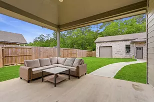 409 Little Spg Ct, Anahuac, TX 77514 - Photo 27