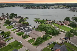 9243 Deepwater Dr, Montgomery, TX 77356 - Photo 1