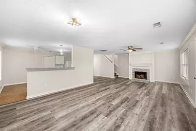 11843 Sunny Stream Drive, Tomball, TX 77375 - Photo 9