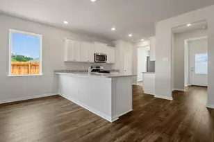 708 Jasmine Rdg Ln, Waller, TX 77484 - Photo 9