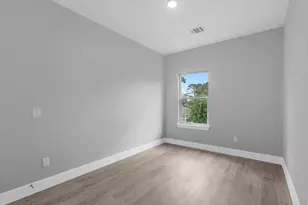 1084 Junell St, Houston, TX 77088 - Photo 15
