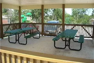 806 N Rhomberg St, Burnet, TX 78611 - Photo 5