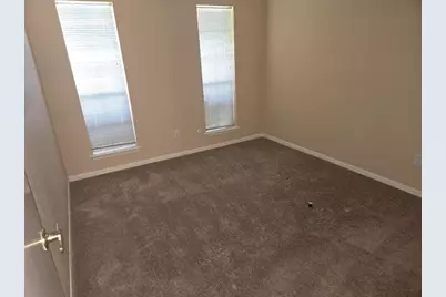 7911 Southmeadow Drive, Houston, TX 77071 - Photo 15