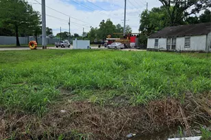8000 Beckley St, Houston, TX 77088 - Photo 1
