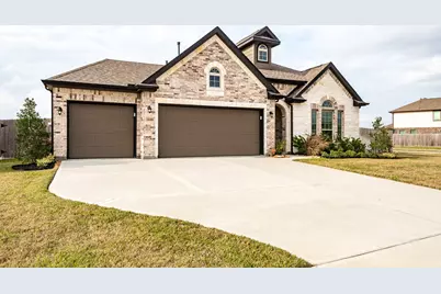 15359 Spring Lake Avenue, Mont Belvieu, TX 77523 - Photo 3