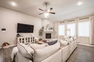 15359 Spring Lake Ave, Mont Belvieu, TX 77523 - Photo 15