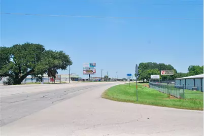 29 County Road 77B, Hallettsville, TX 77964 - Photo 5