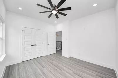 6711 Crestmont Street, Houston, TX 77033 - Photo 23