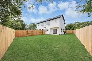 6711 Crestmont St, Houston, TX 77033 - Photo 5