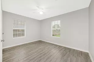 5009 Bataan Rd, Houston, TX 77033 - Photo 17