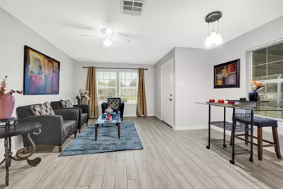 5009 Bataan Road, Houston, TX 77033 - Photo 9