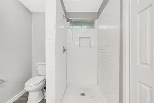 5009 Bataan Rd, Houston, TX 77033 - Photo 21