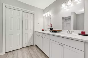 5009 Bataan Rd, Houston, TX 77033 - Photo 19