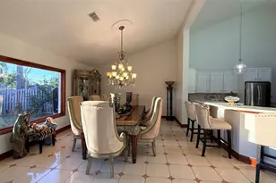 2417 Gerol Dr, Galveston, TX 77551 - Photo 5