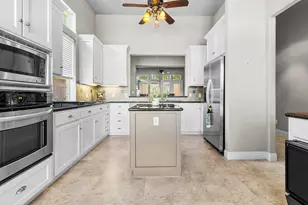 106 Sunshine Ln, Livingston, TX 77351 - Photo 5