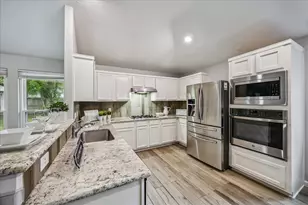 6111 Caroline Green Ct, Spring, TX 77373 - Photo 5