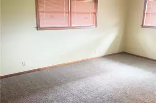 7602 Wilmerdean St, Houston, TX 77061 - Photo 9