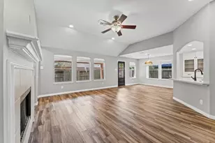 13438 Yaupon Holly Ln, Houston, TX 77044 - Photo 7