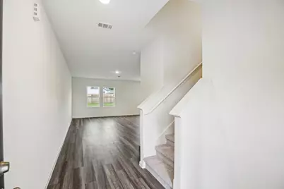 7911 Cassie Pine Drive, Houston, TX 77016 - Photo 7