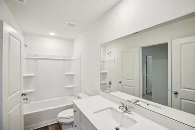 7911 Cassie Pine Drive, Houston, TX 77016 - Photo 9