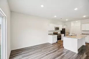 7911 Cassie Pne Dr, Houston, TX 77016 - Photo 3