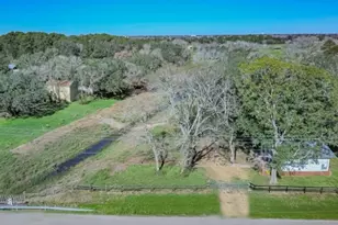 690 County Rd 219, Angleton, TX 77515 - Photo 13