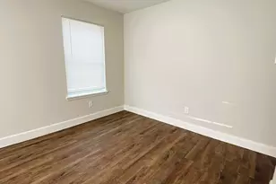 711 S Houston Ave, Humble, TX 77338 - Photo 9