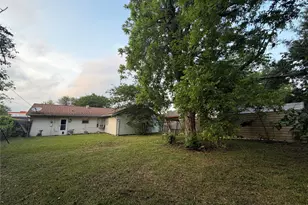 8602 Glenlea St, Houston, TX 77061 - Photo 11