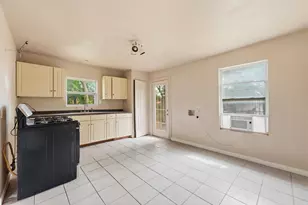 9318 Bertwood St, Houston, TX 77016 - Photo 9
